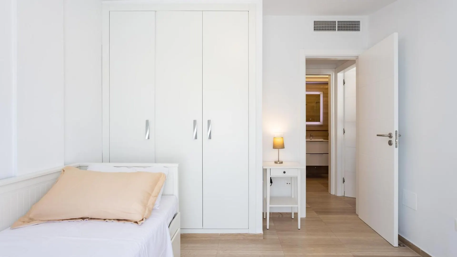 Emily Residencial Apartment Los Cristianos