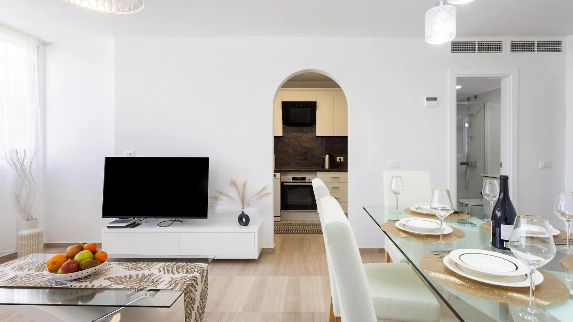 Emily Residencial Apartment Los Cristianos  Los Cristianos (Tenerife)
