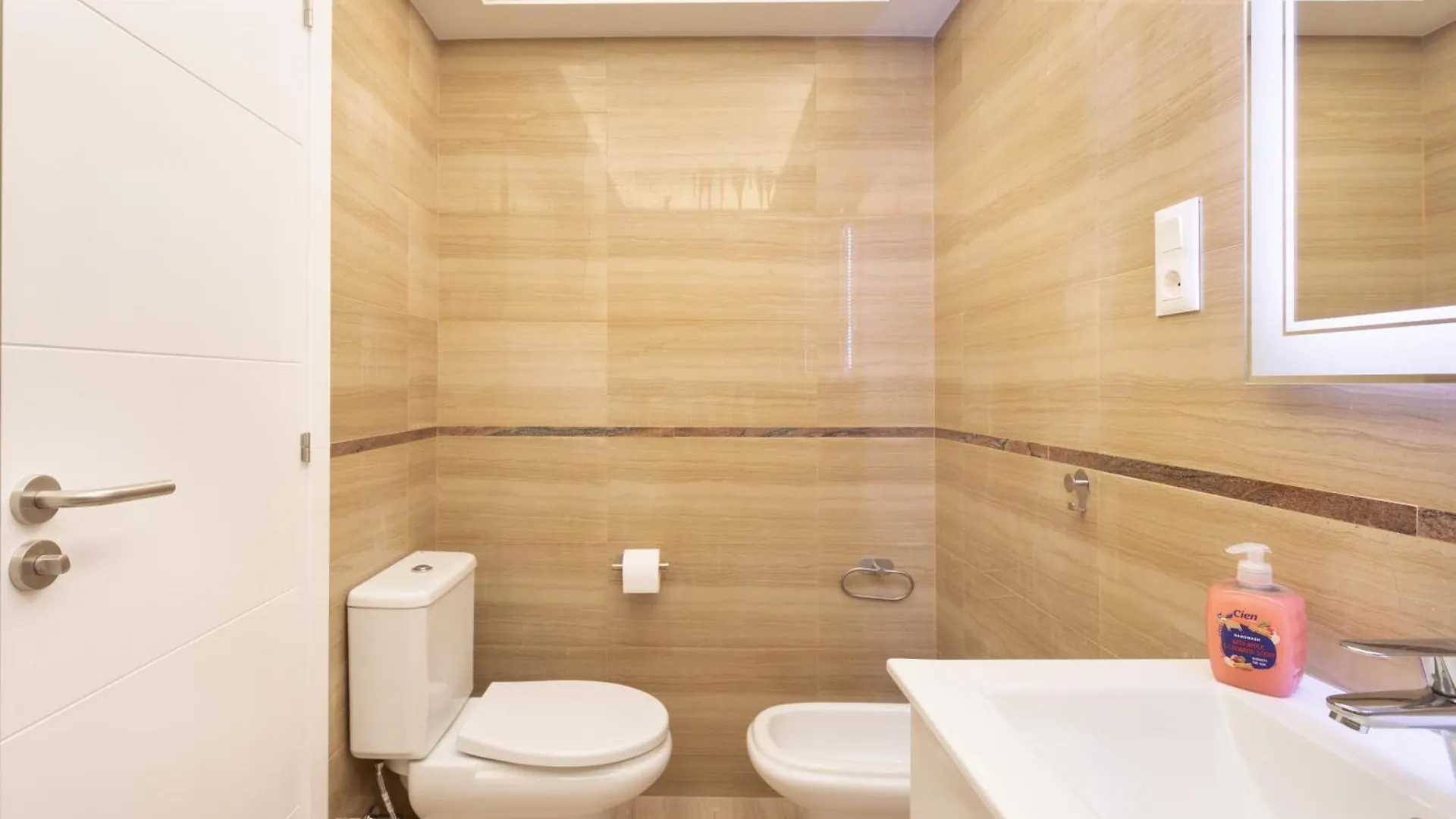 Emily Residencial Apartment Los Cristianos